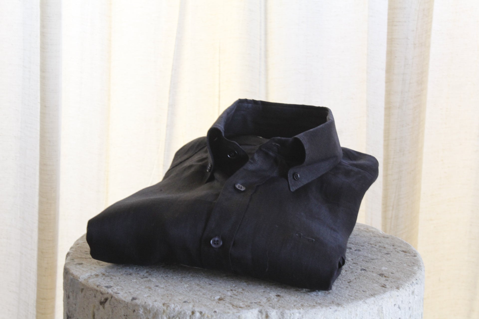 Camisa Negra 100% Lino Europeo