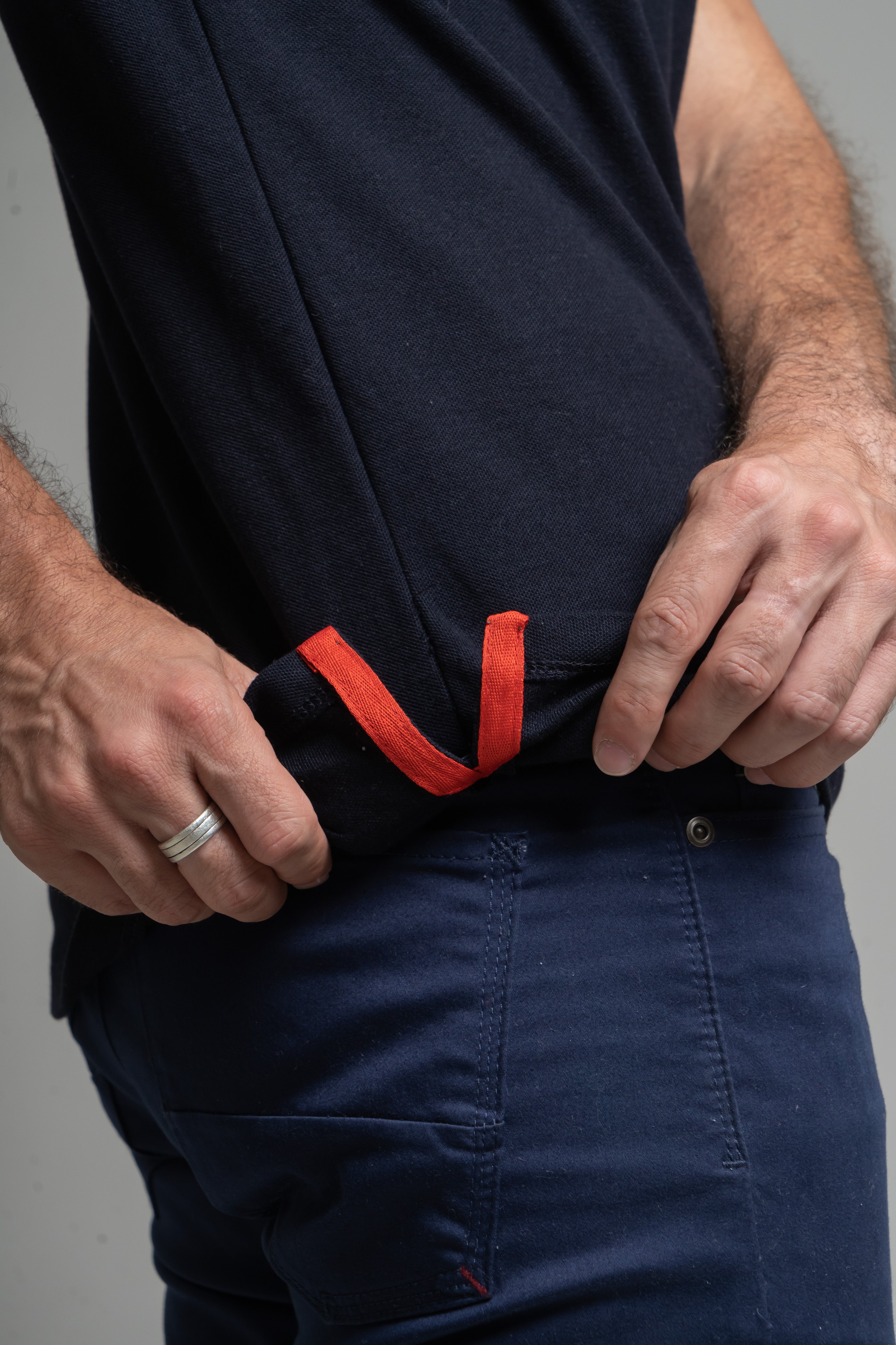 Polo Piqué Marino Cuello Linea Roja