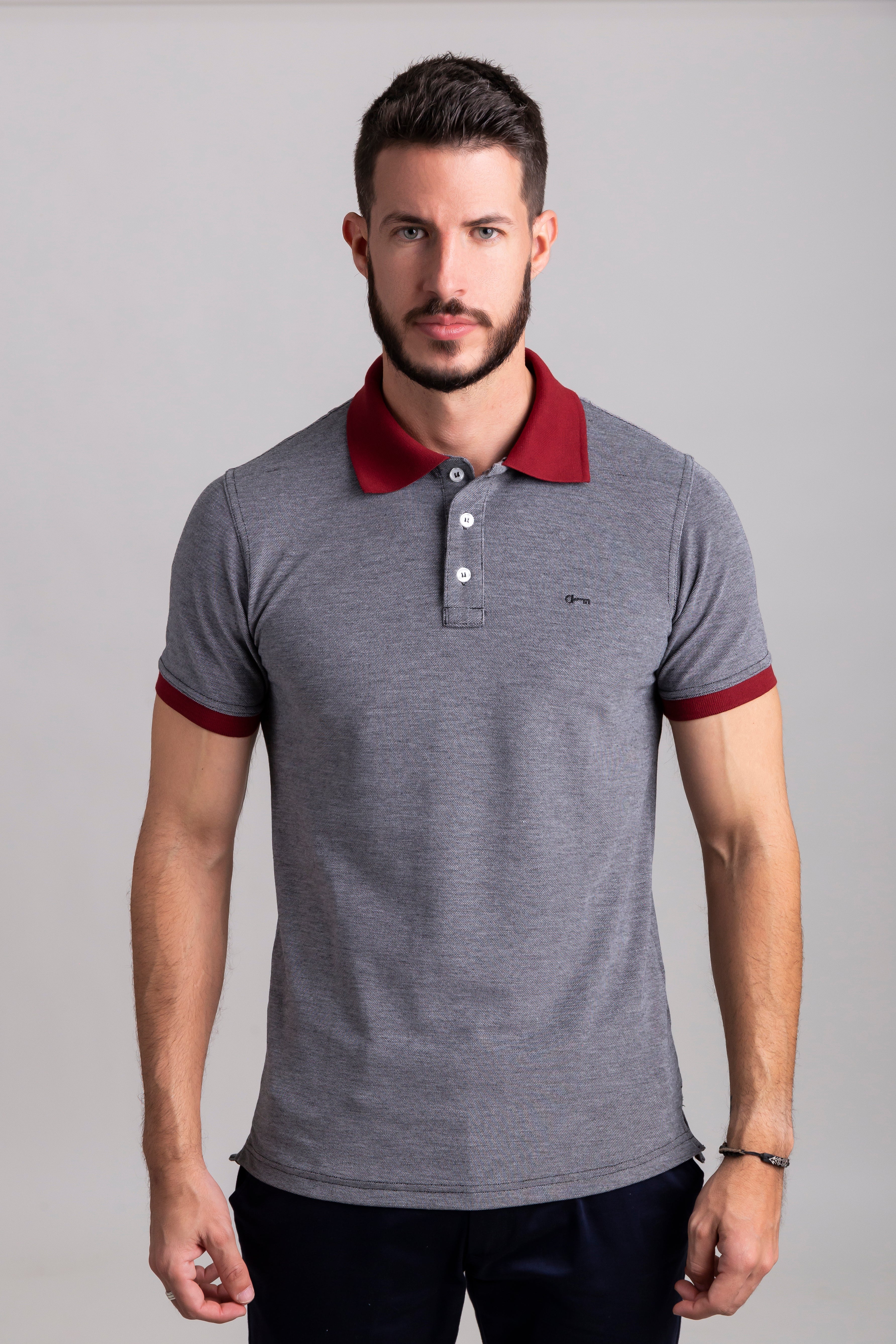 Playera Polo Gris Cuello Tinto