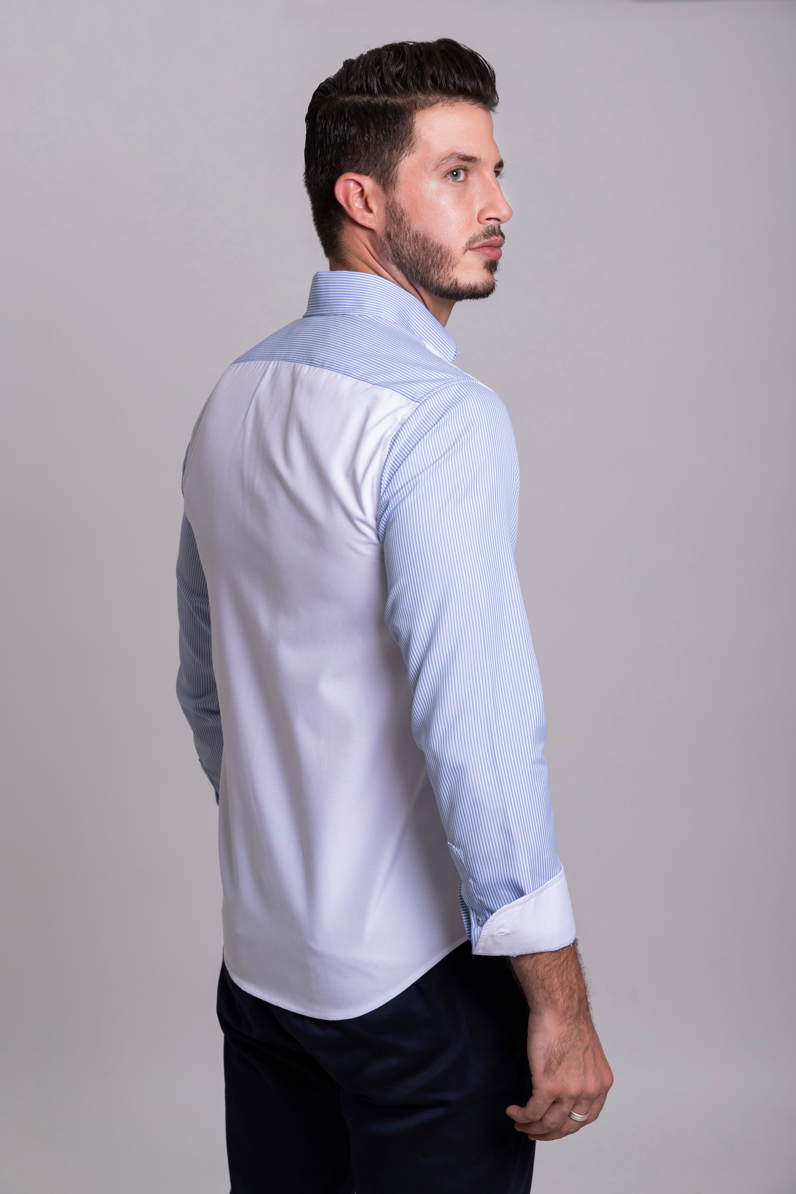 Disruptive Oxford Blanco y Rayas Cielo