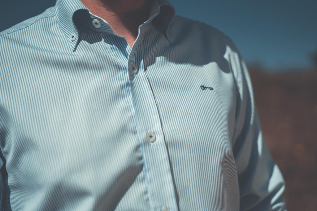 Camisa Rayas Azul Tejido Oxford con Coderas